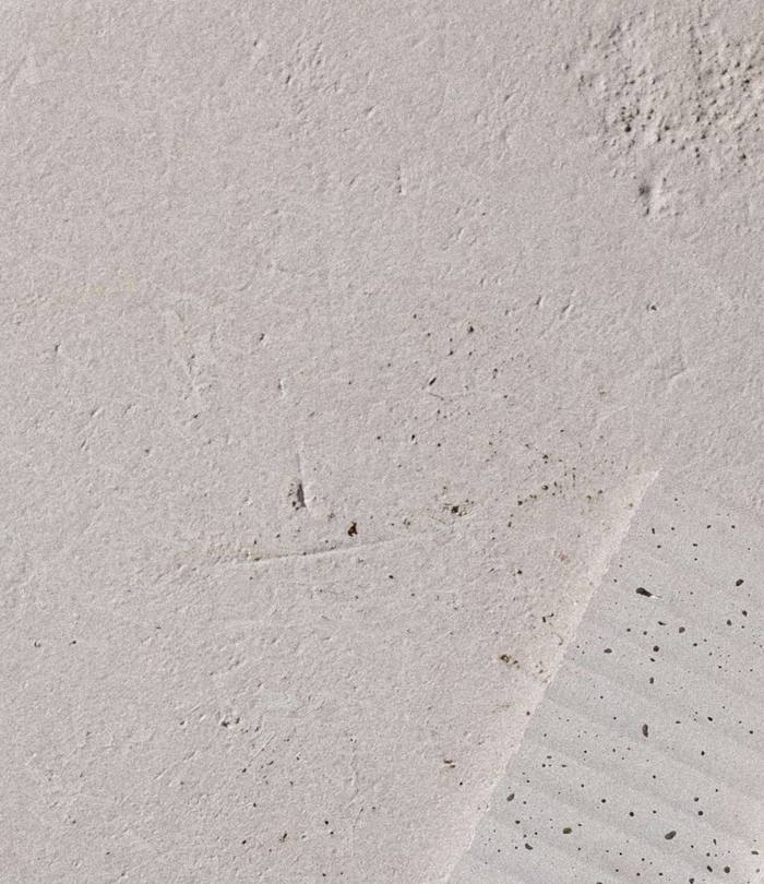 Frame concrete tile
